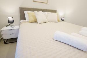 E&Y Luxury Apartment