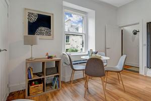 Stylish 2-Bed Villa Garden Central Edinburgh