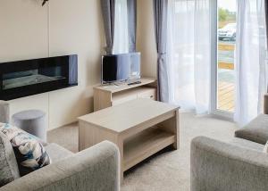 Castaways Beach Resort