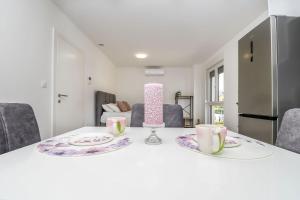 Apartments Castel L
