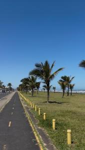 Loft Moderno com piscina a 3min da praia