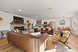 Villa Estella 4BR Home, Pool, Spa, Firepit, Mins to JTNP