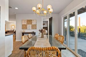 Villa Estella 4BR Home, Pool, Spa, Firepit, Mins to JTNP