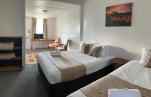 Snowy Mountains Berridale Inn Hotel suite