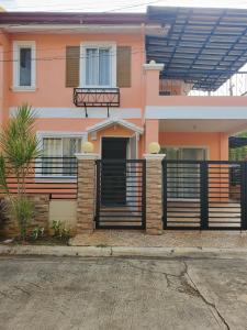 VERDANT by Vista Manors Deluxe Rooms with Balcony, Gym and Swimming Pool