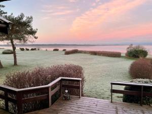 Unique Nature Holiday With Panoramic Water Views