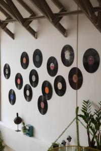 NEW Luxury cozy tropical 2BR home away from home with a terrace