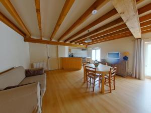 Appartement cosy 70m² avec WIFI près des Thermes Saint Roch - FR-1-541-141