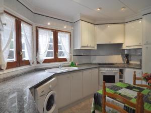 Casa tranquila con piscina privada en Carrer Vall dAran, Torroella de Montgrí - HISP-7-17