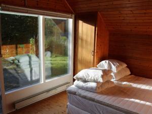 Nature Oasis With Private Lake Near Beach