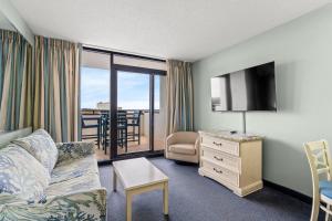 Relaxing Salt Life Stay at Grande Shores