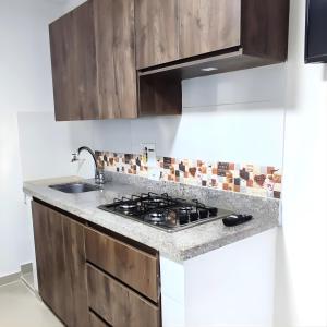 CASA ESTADIO MEDELLIN Apartamentos Turisticos renovados y modernos cerca al METRO - Barrio Laureles-Estadio