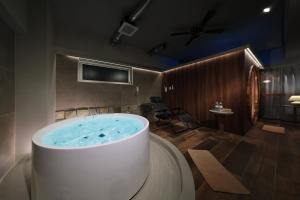 crystal sauna