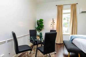 30A Inn & Suites Signature Queen Studio