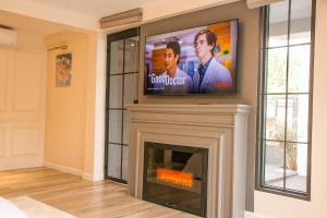 Rabi Residence - Two French units sleeps 4
