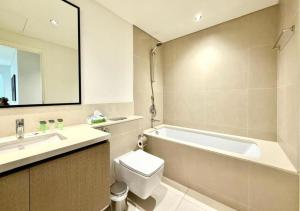 Premium 2BR High Rise City Skyline Views