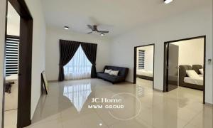 Kluang Gunung Lambak View 4-Bedroom Family Suite