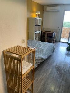 Prunelle studio piscine clim parking