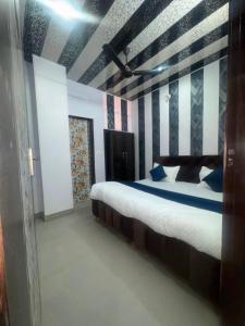Hotel O Bhavya Residency