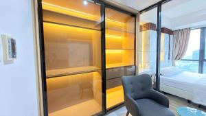 The smith 1BR strategic luxury,pool,gym,wifi by Ls