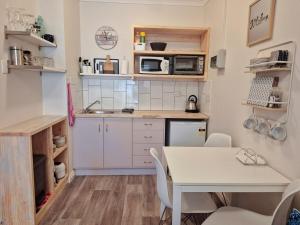 Number 4 Smugglers Inn