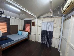 Terengganu Traditional Wooden House Homestay