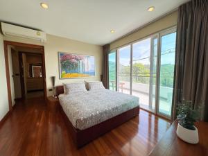 Villa Neptune Phuket - Luxury 6BR with Private Pool, Chalong