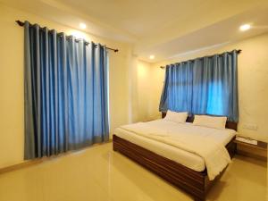 Janavi Holidays