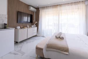 California Romantic Suite with Balneo