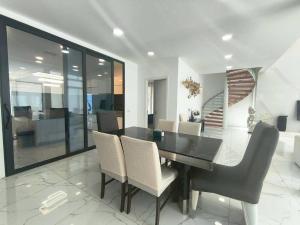 TYb-06 芭提雅北歐風格六臥室別墅