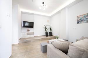 Port Cyan Suite - 2 Min Walk to Harbor & Beaches