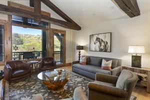 Ski-In Ski-Out Deer Valley Escape condo