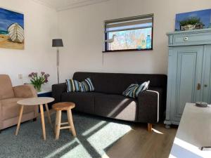 3 bedrooms, 5 beds, beautiful garden