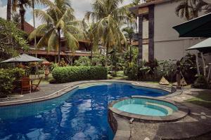 Outpost Ubud Nyuh Kuning Live
