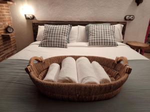 La Casita de Albino -jacuzzi-chimenea-museo