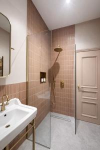 Luxury Victorian Town House Sauna & Ice Bath