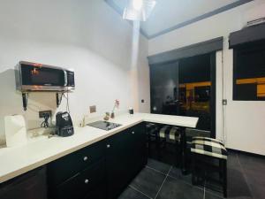 Orquid Studio 3km from SJO Airport AC