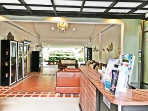 Royal Lee Resort and Spa