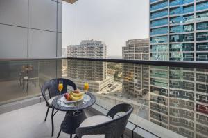 Chic Studio in Sports City Pool, Gym, Sauna