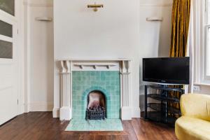 Spacious 1 bed Holborn Apartment