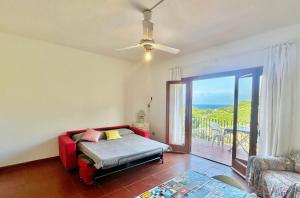 Studio 2 beds in Costa Paradiso just 200 mt from the sea