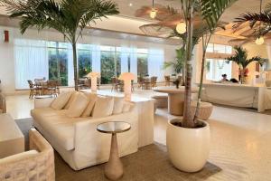 Courtyard by Marriott Isla Verde Beach Resort