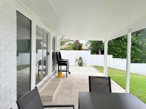 4-Bedroom Luxury Waterfront Home in Broadbeach