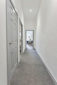 Modern & Cosy Budget 1 Bedroom Flat in Dudley