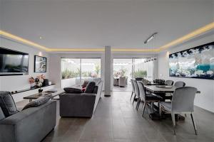 Casa Luna by Finest Rentals