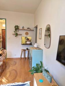 Sunny Stay in Copacabana - Steps from the Beach