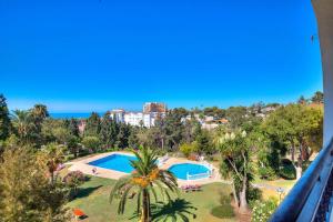 Modern 2-bedroom, 2-bathroom apartment