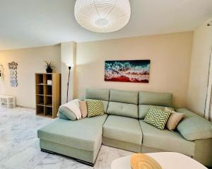 Cozy apartment close shopping centre and beach