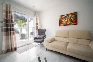 Modern two-floor apartment with sauna
