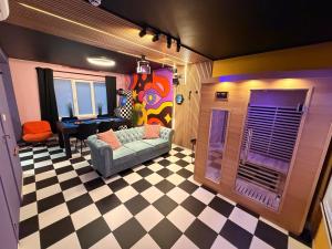 Capsule illusion - Switch 2 - Mons Centre